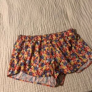 Old Navy Active Floral Athletic Shorts - Multicolor XXL